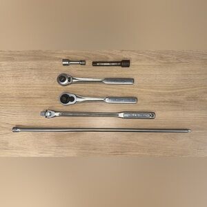 CRAFTSMAN Assorted Rackets/Extensions/Breaker bar tool set bundle.